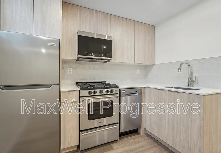 9017 93rd St NW #9005 — Photo 3