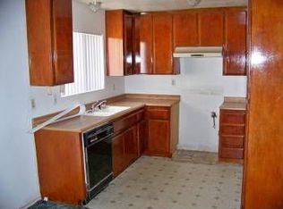 14866 Riverside St, Hesperia, CA 92345