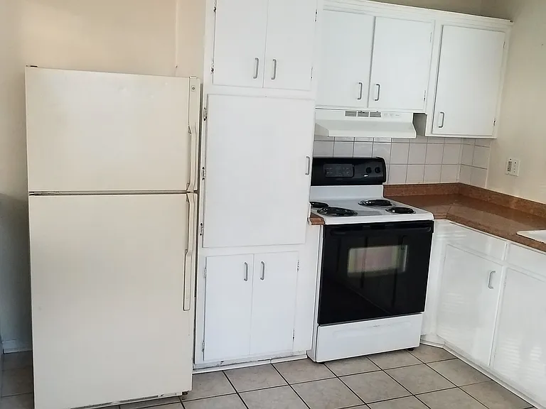 1128 Ginsberg Dr — Photo 5