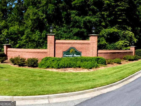 1101 Emerald Shores Dr, White Plains, GA 30678