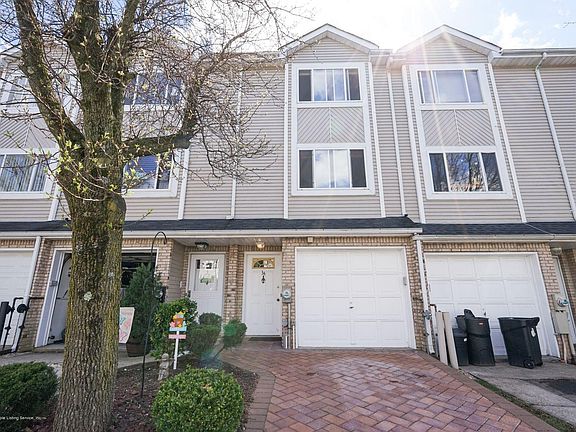 3rd image of 34 Mallard Ln