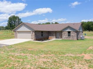 131 Hall Ln, Pocola, OK 74902