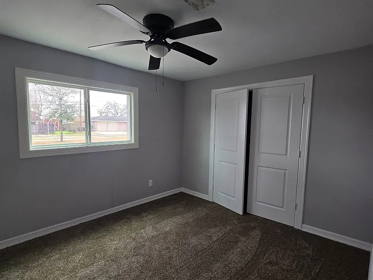 8654 Tilgham St — Photo 14