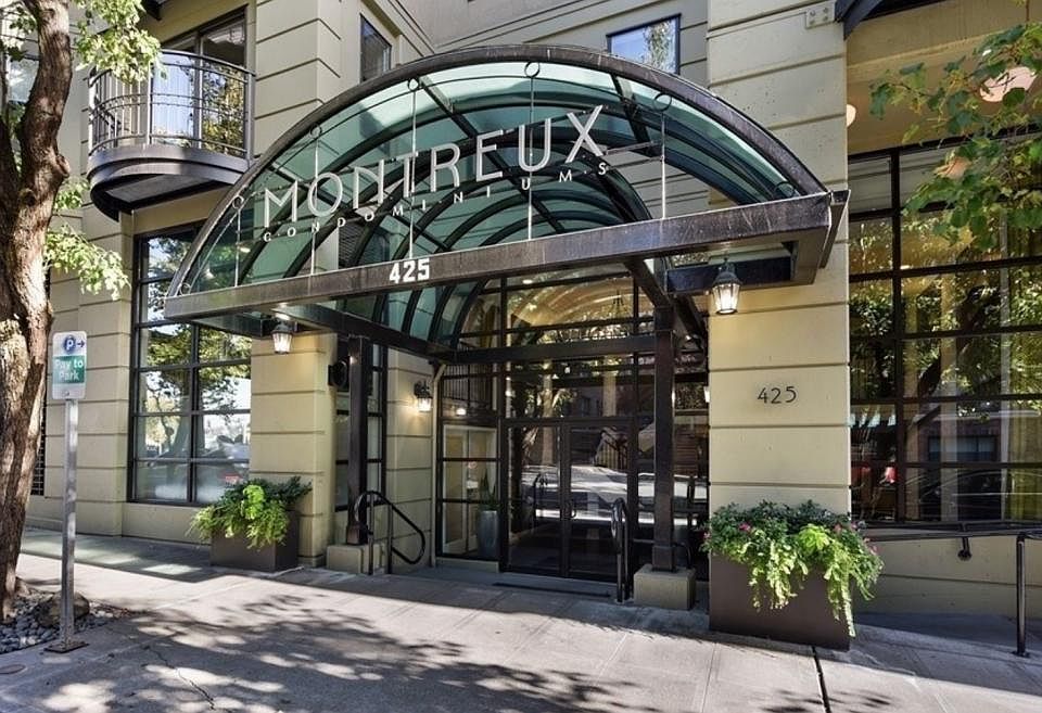 Montreux Condominiums