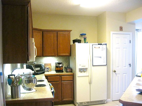 2nd image of 581 Loxley Ct