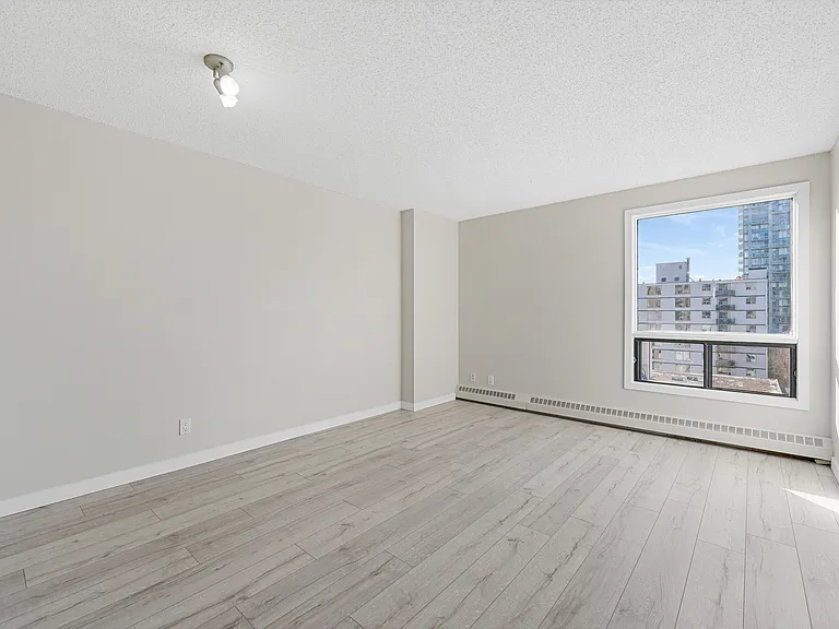 924 14th Ave SW #908 — Photo 17