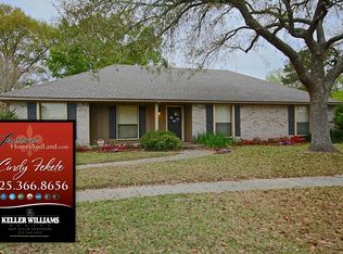 5454 Foxridge Dr, Baton Rouge, LA 70817