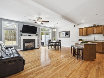 624 Main Street Unit 2, Fremont, NH, 03044