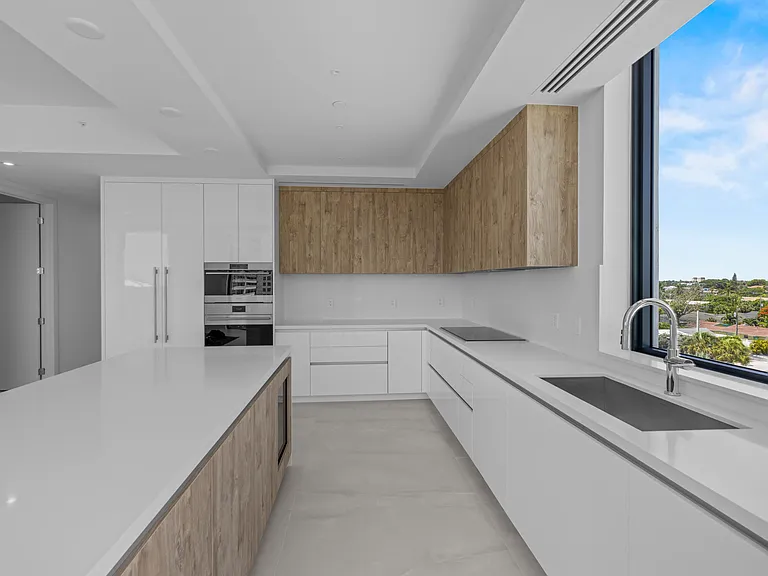 305 Briny Ave #406 — Photo 9