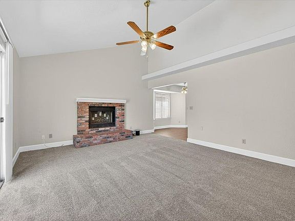 5th image of 2176 E Decatur Ave