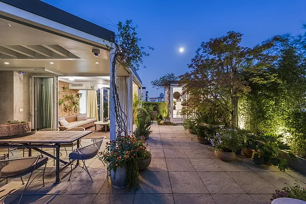 Sold by Nest Seekers International | media 37