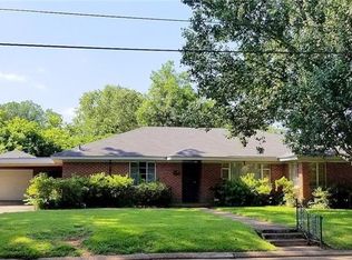 3013 Madonna Dr, Alexandria, LA 71301