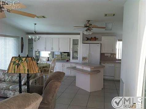 Great room with vaulted ceilings.