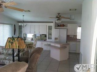 2911 Binnacle Ln, Saint James City, FL 33956