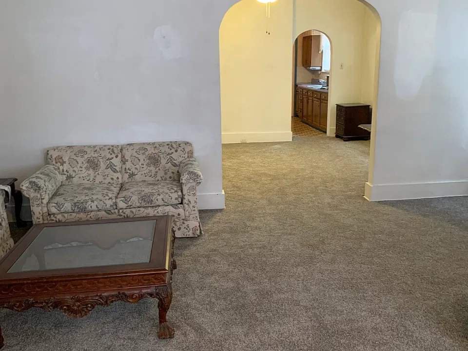 363 Coltart Ave #2