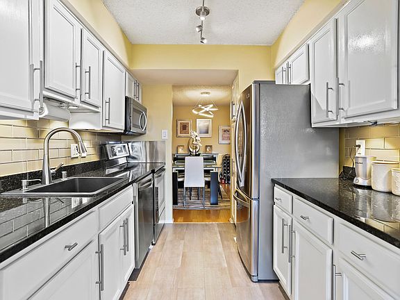 3rd image of 4500 S Four Mile Run Dr APT 933