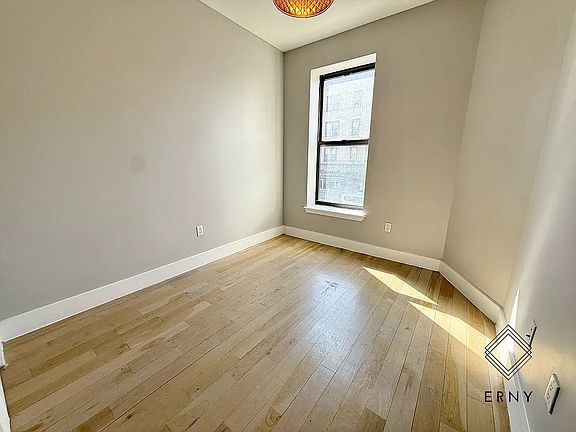 3rd image of 1213 Rogers Ave #2BB