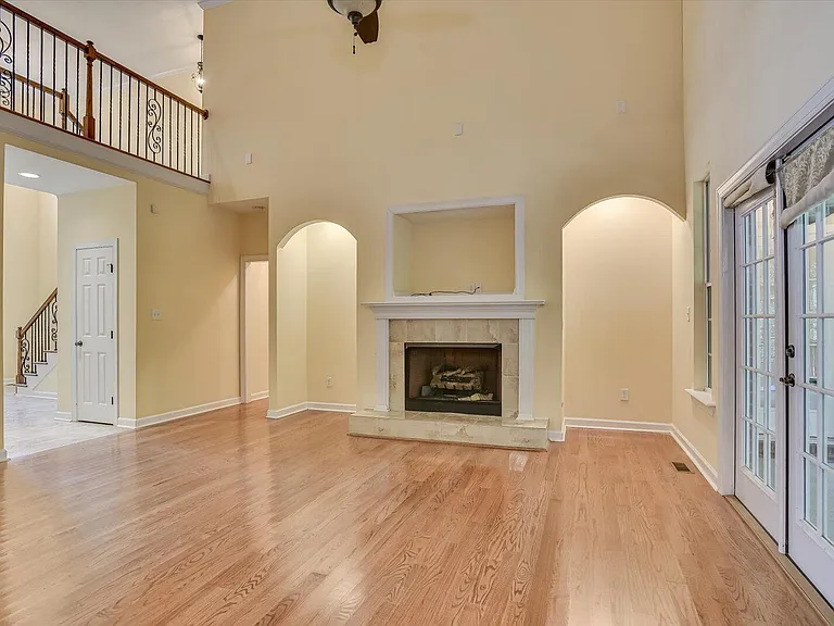2103 Wythe Dr — Photo 12
