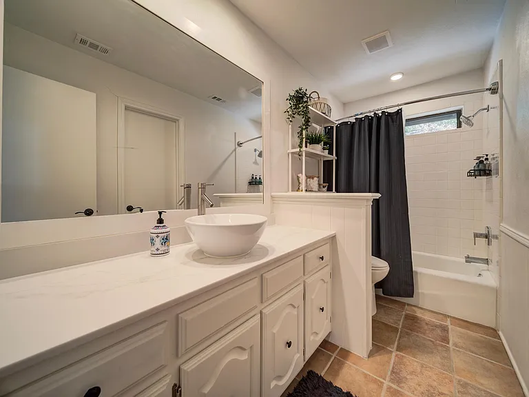 6650 Lovington Dr — Photo 17