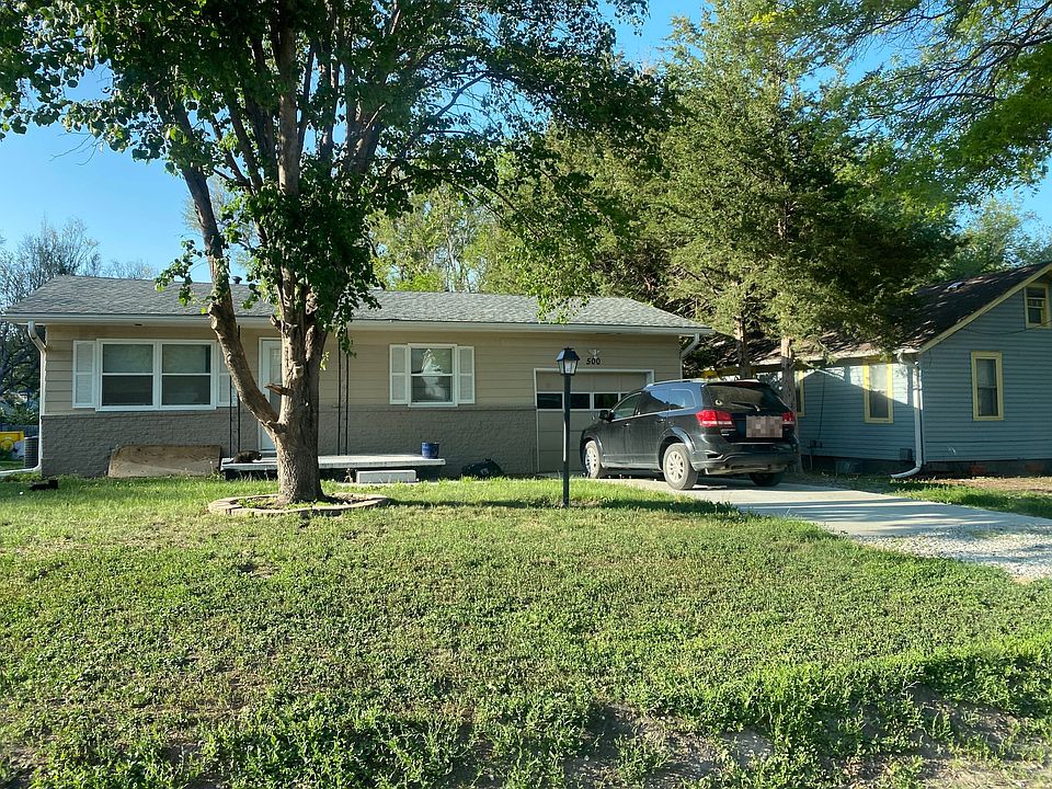 2nd image of 500 W Nance Ave