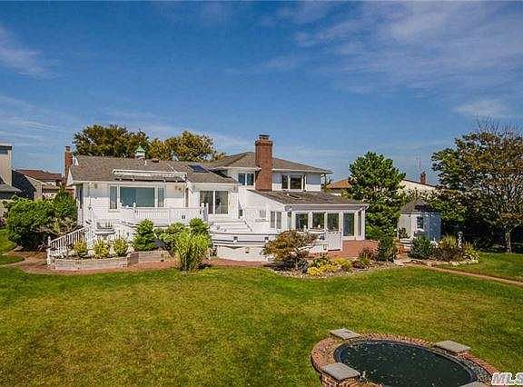4th image of 339 Bay Dr