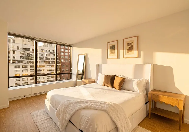 525 E 72nd St #17FG — Photo 8