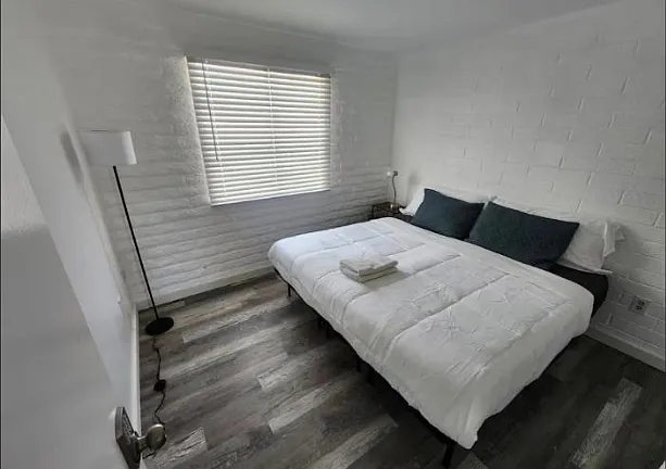 4 bed, 1100 sqft, $750 — Photo 3