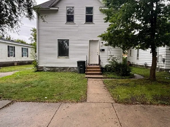 317 Ricker St, Waterloo, IA 50703