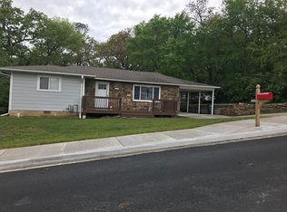 221 N Thomas Ave, Fayetteville, AR 72701