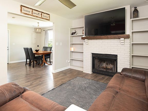 5th image of 141 Community Dr