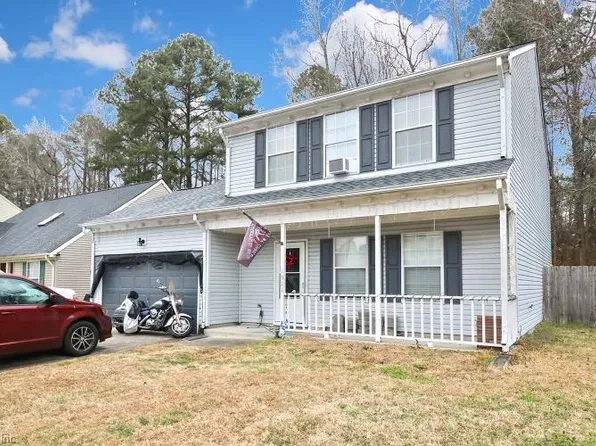 1511 Raven St, Suffolk, VA 23434