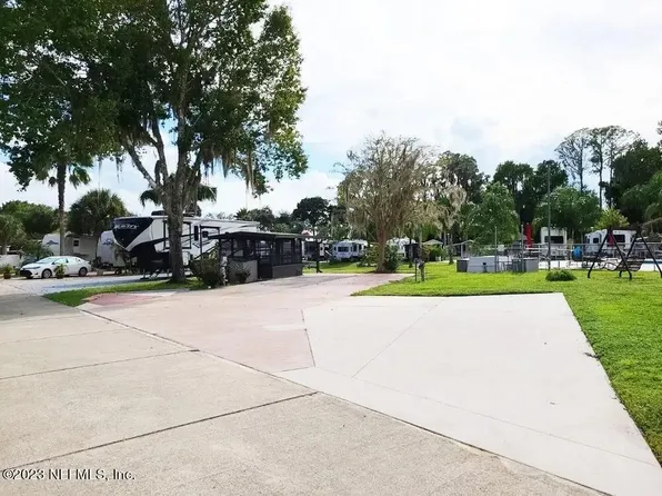 1074 FRONT LOT 64/65 Street, Welaka, FL 32193