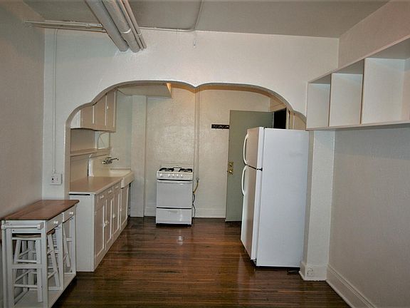 4th image of 1125 N Marion St APT 2