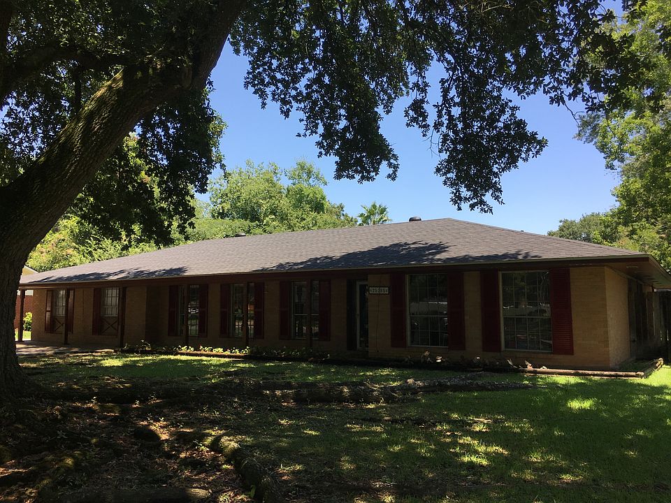 1st image of 25385 Hackberry Ln
