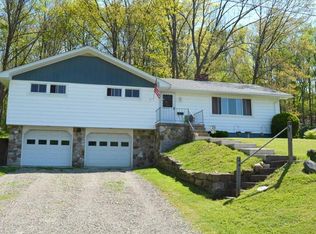 16 Lawn Ave, Warren, PA 16365