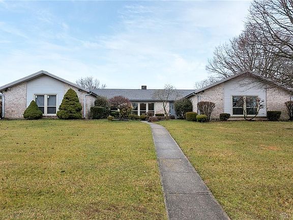 2nd image of 389 Shadywood Dr