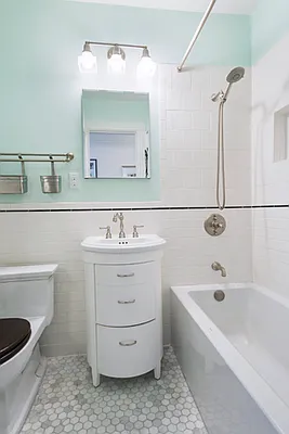 Sold by Compass | media 18
