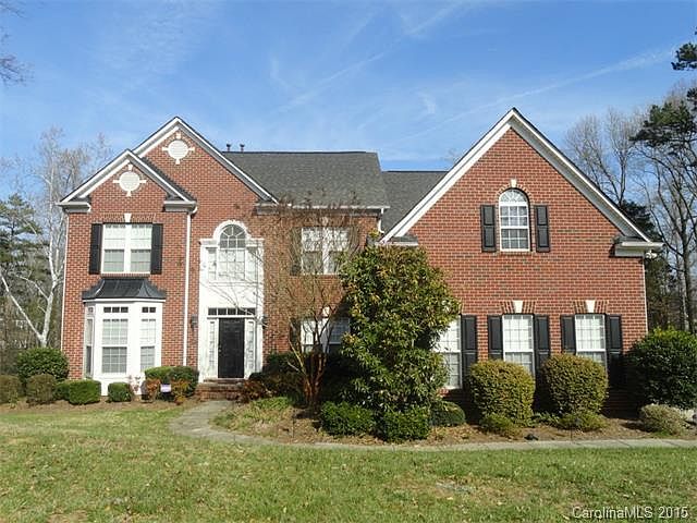 1st image of 117 Woodwinds Dr