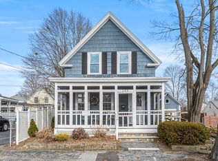 105 Inland St, Lowell, MA 01851