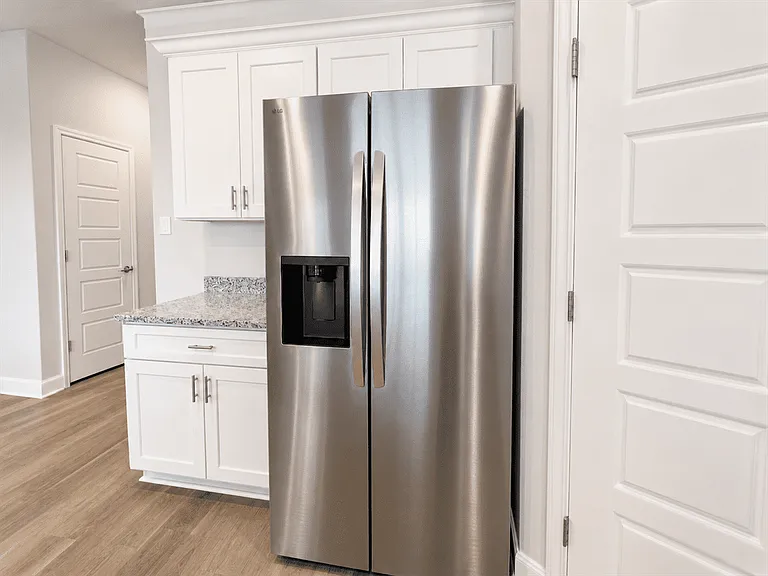 7220 Magnolia Vlg #201 — Photo 4