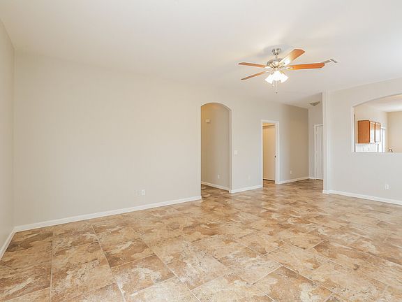 3rd image of 1022 W Saint Anne Ave