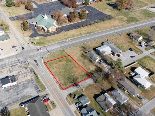 1107 N Fair St, Marion, IL 62959