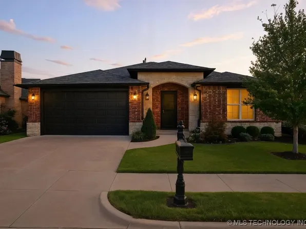 1119 W 85th St, Tulsa, OK 74132