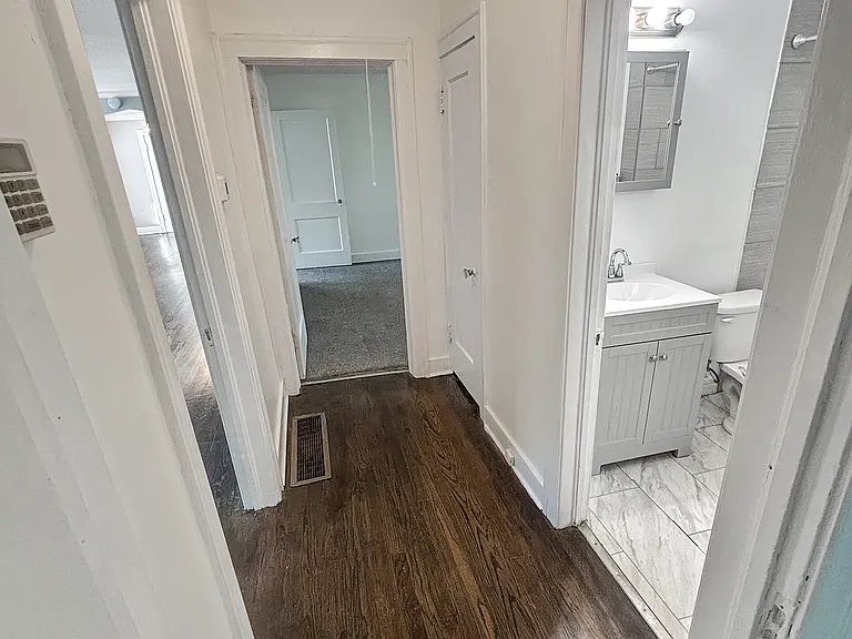400 E Meyer Blvd #400 — Photo 13