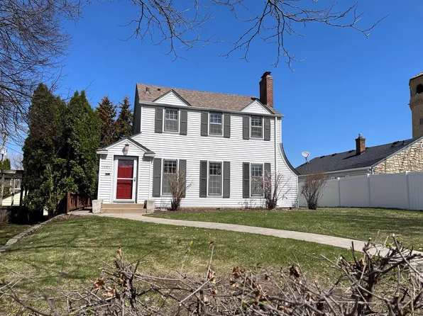 1589 Hillcrest Ave, Saint Paul, MN 55116