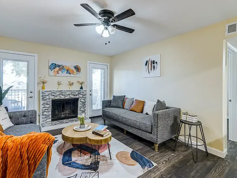 Spring Lake Village Apartments — Photo 3