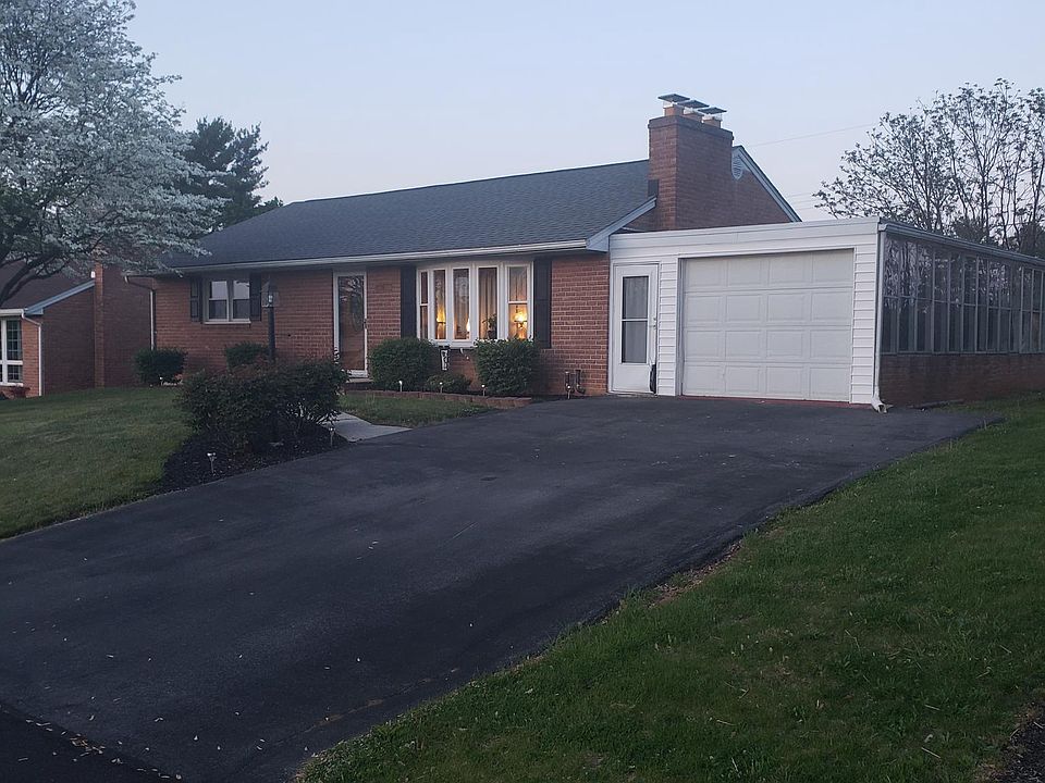2nd image of 16133 Cloverton Ln