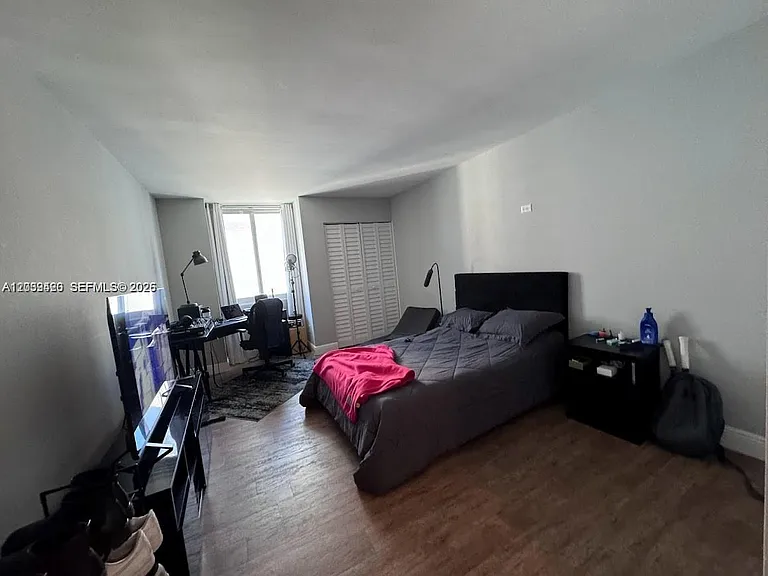 800 N Miami Ave #E-1008 — Photo 13