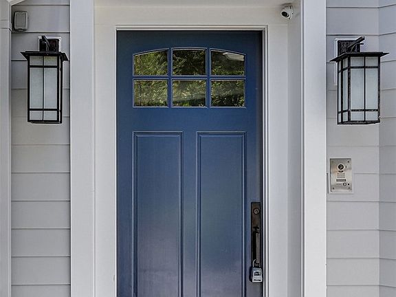 3rd image of 3311 Elm Ave