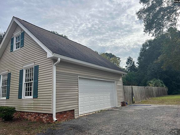 3rd image of 2808 Loretto Dr